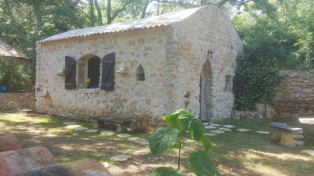 Villa Eden Vert Fayence Luaran gambar